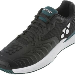 Yonex Black and white Eclipsion clay tennis shoes